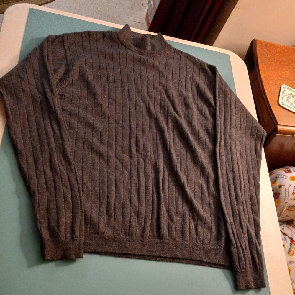 Methode Men's Med Gray Woolmark Pure Merino Wool Sweater